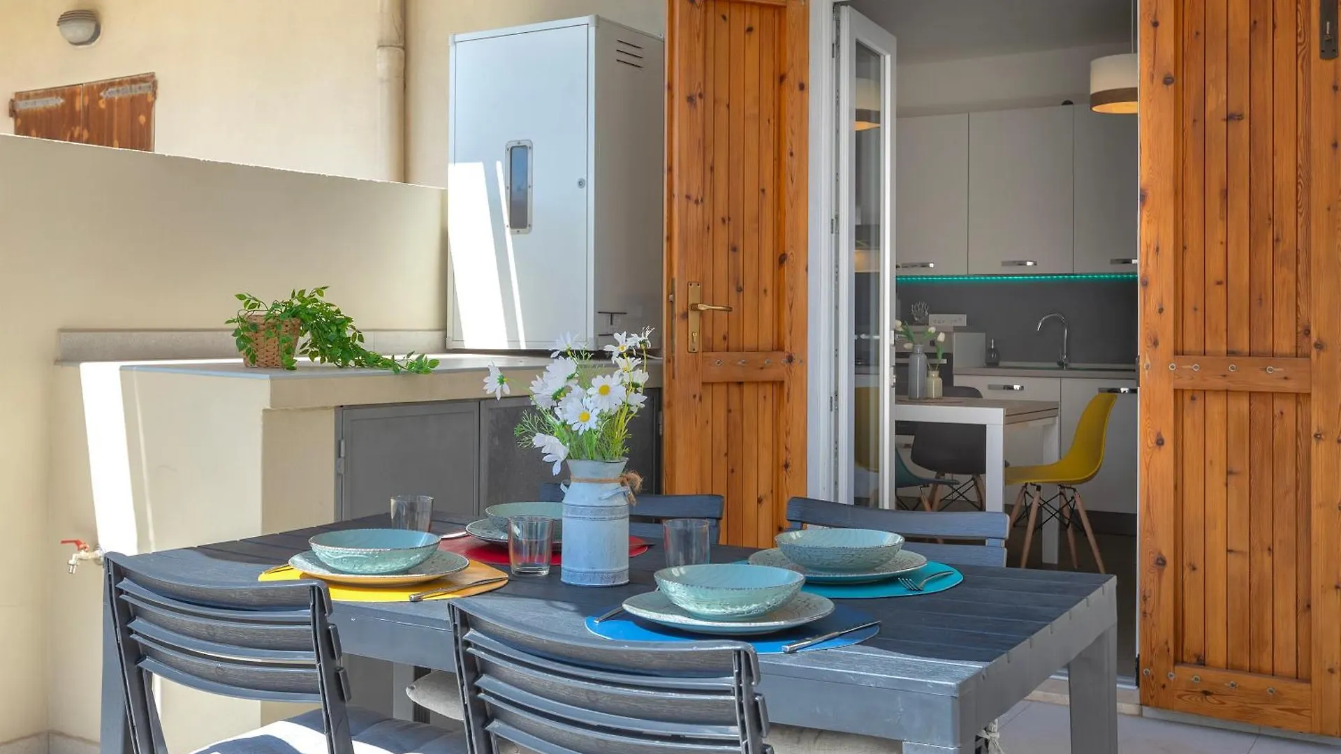 Sardinia Re - La Casa Azul Daire Alghero İtalya